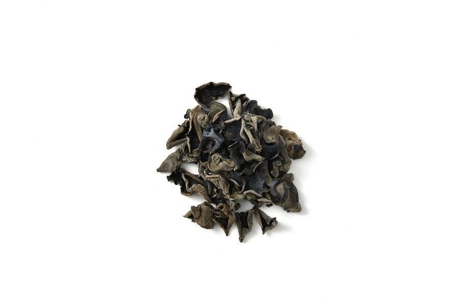 Dried black fungus